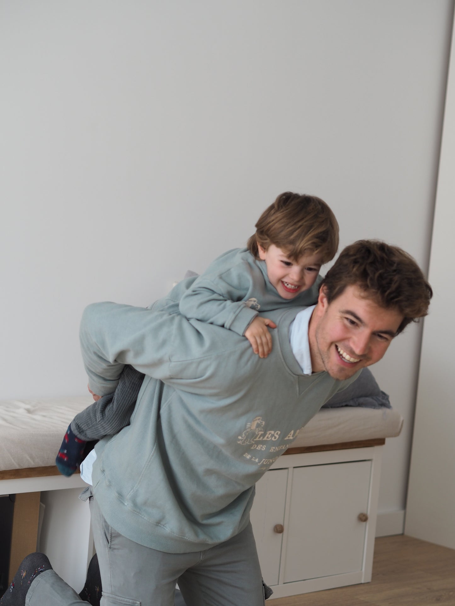 Sudadera ADULTO 'Les amis' verde