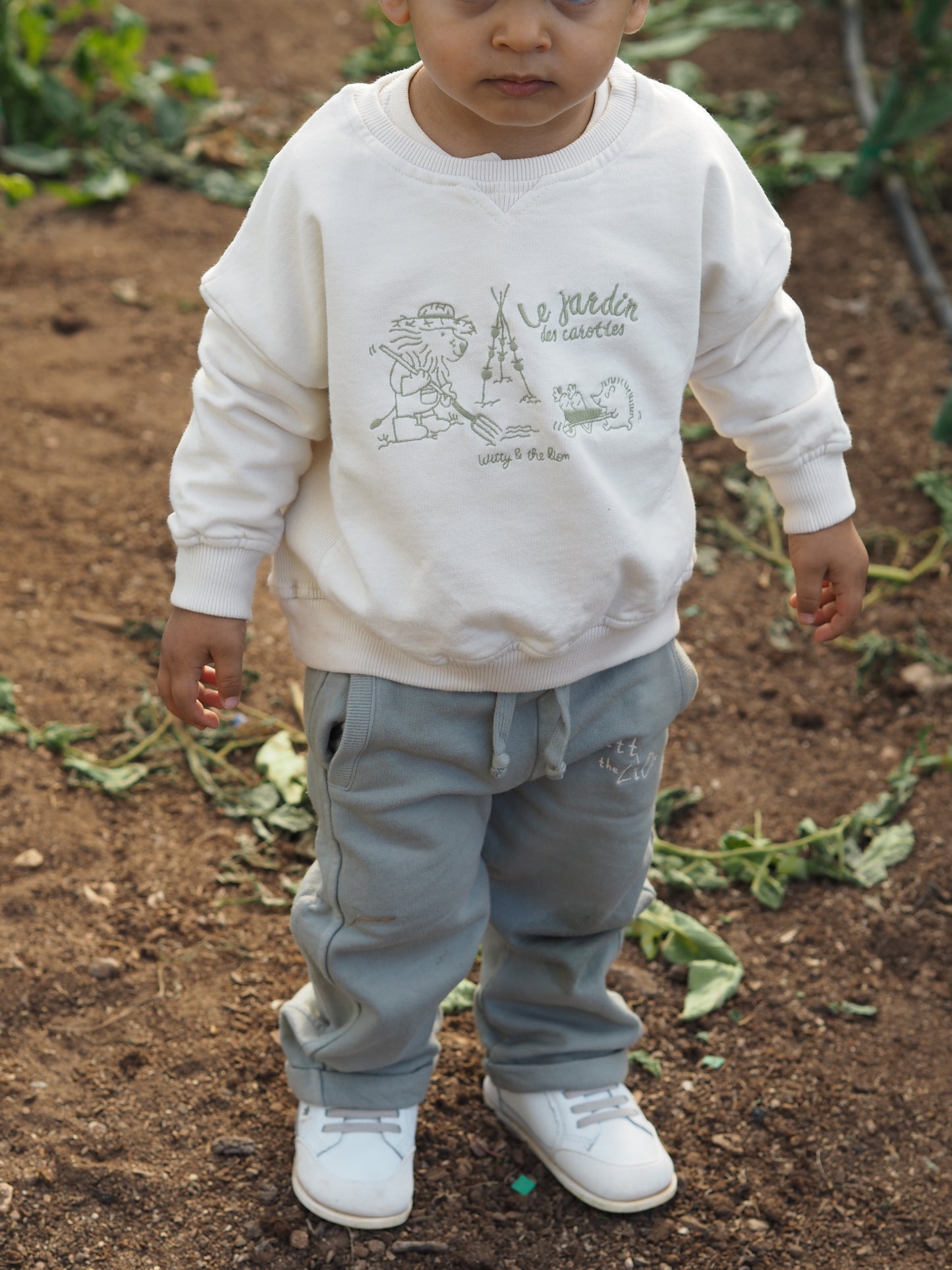 Sudadera bordada 'Le jardin' beige