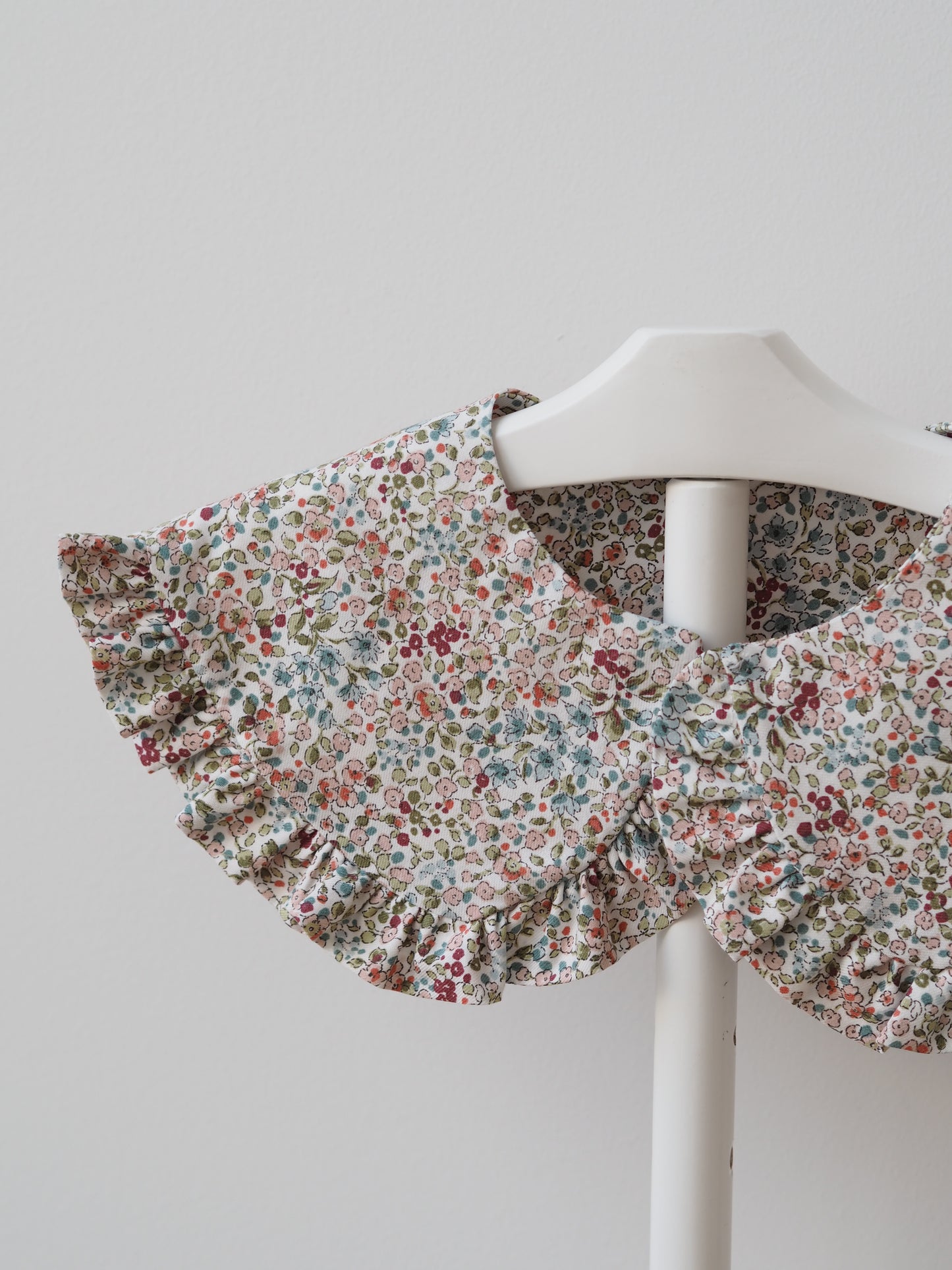 Cuello Claudia ADULTO