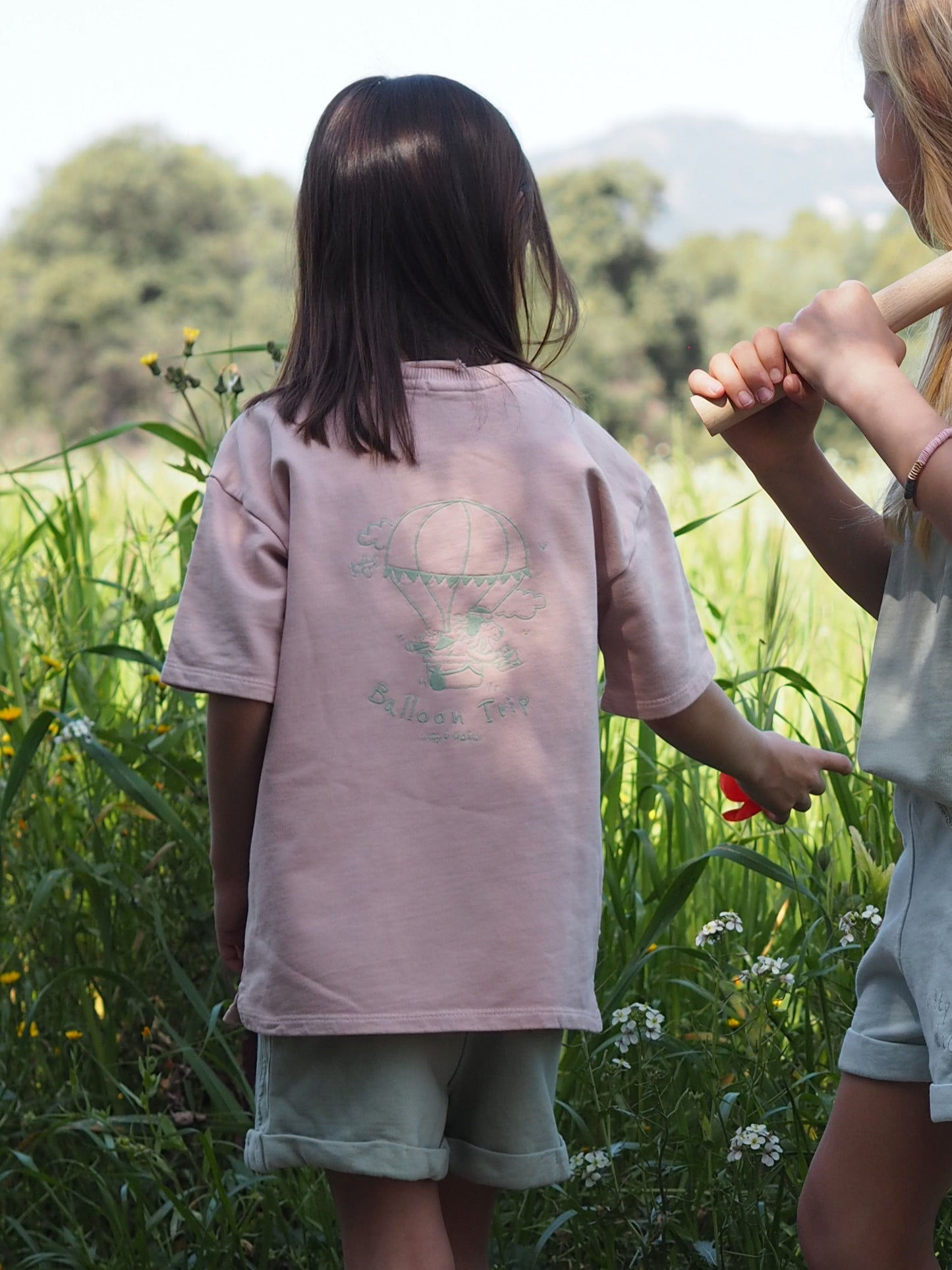 Camiseta Balloon rosa y verde
