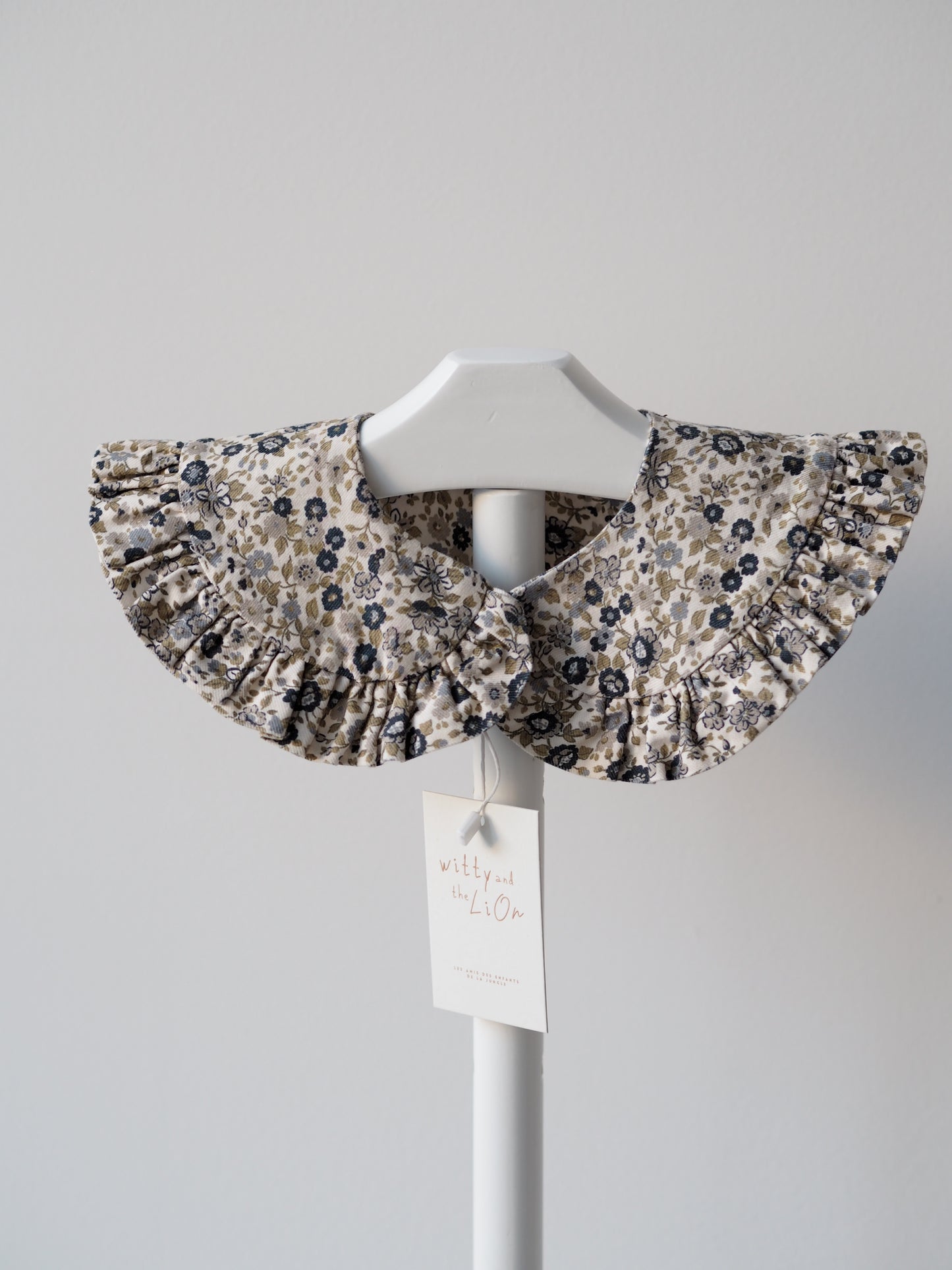 Cuello Inés
