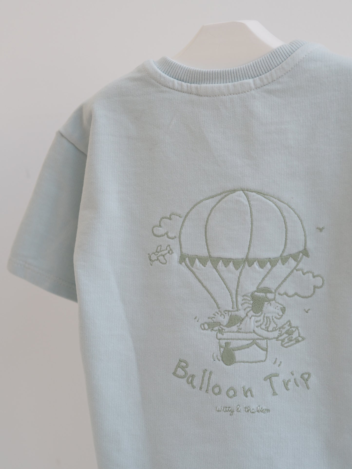 Camiseta Balloon azul y verde