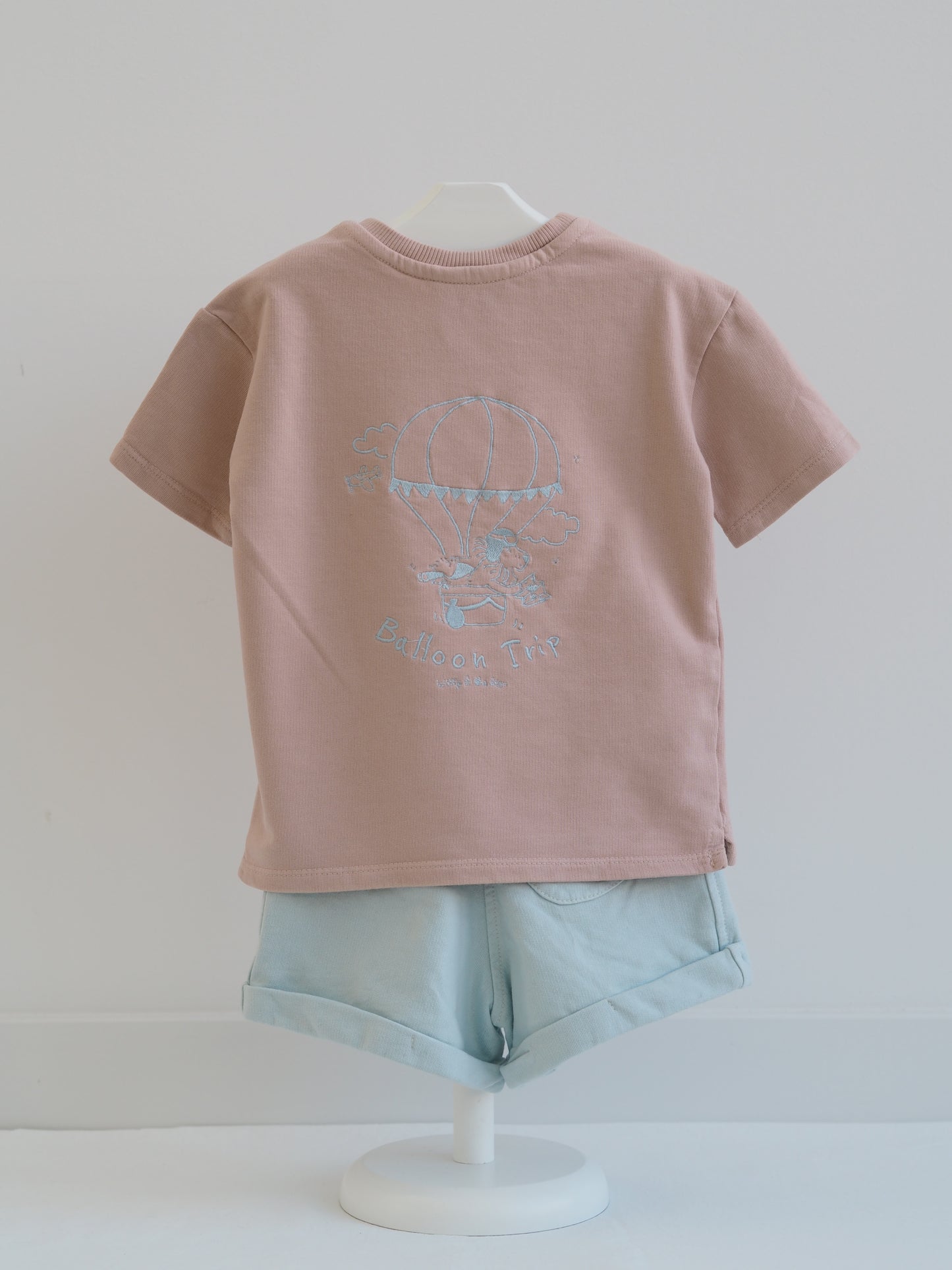 Camiseta Balloon rosa y azul