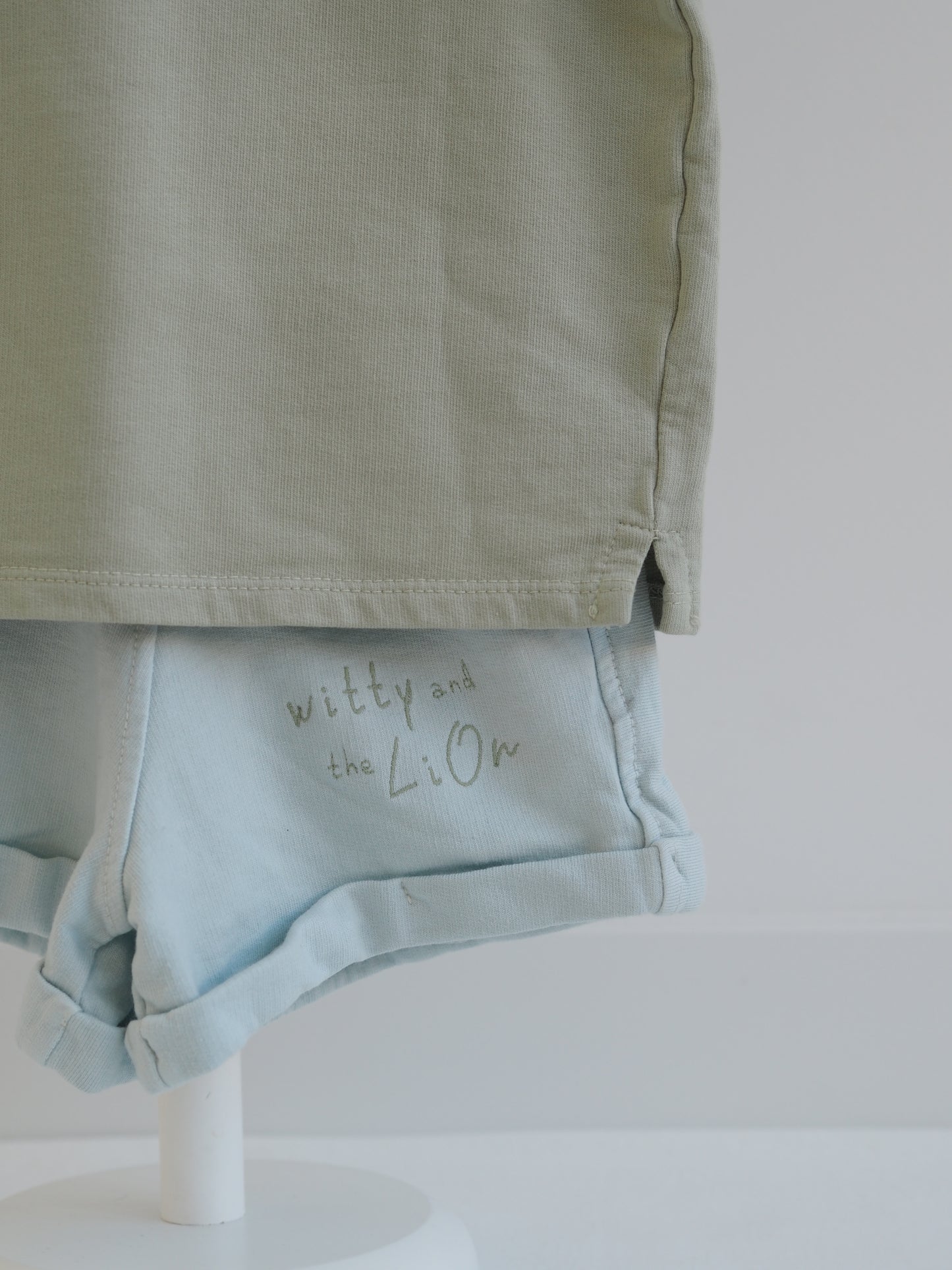 Pantalón corto azul