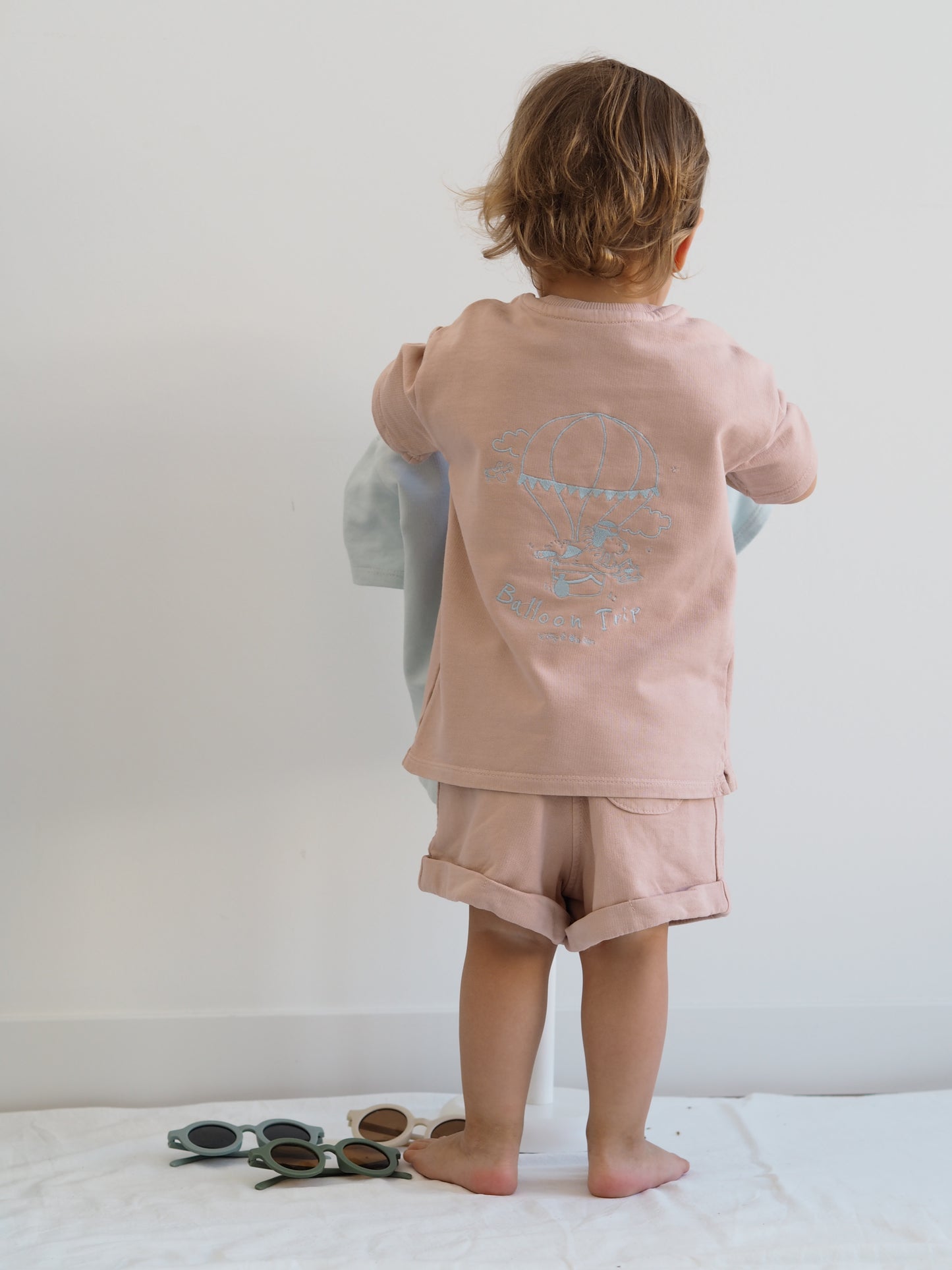 Camiseta Balloon rosa y azul